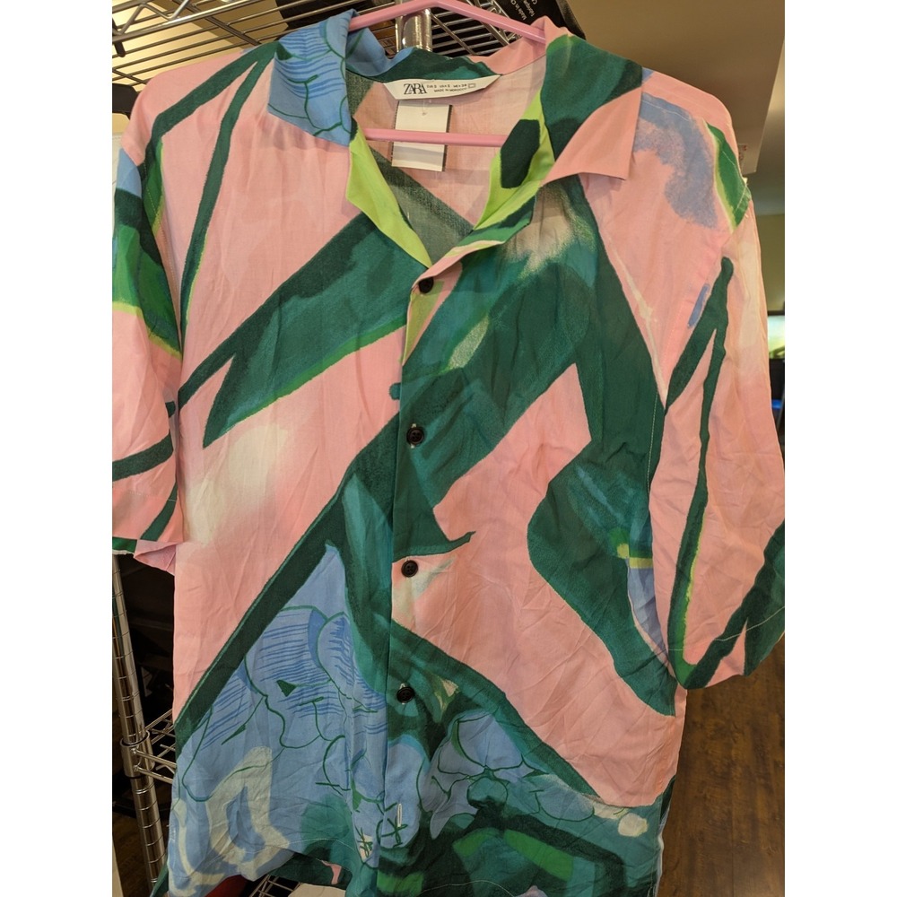 Zara‎ Men Shirt Size S Abstract Geo Print Pink And Green Short Sleeve Casual